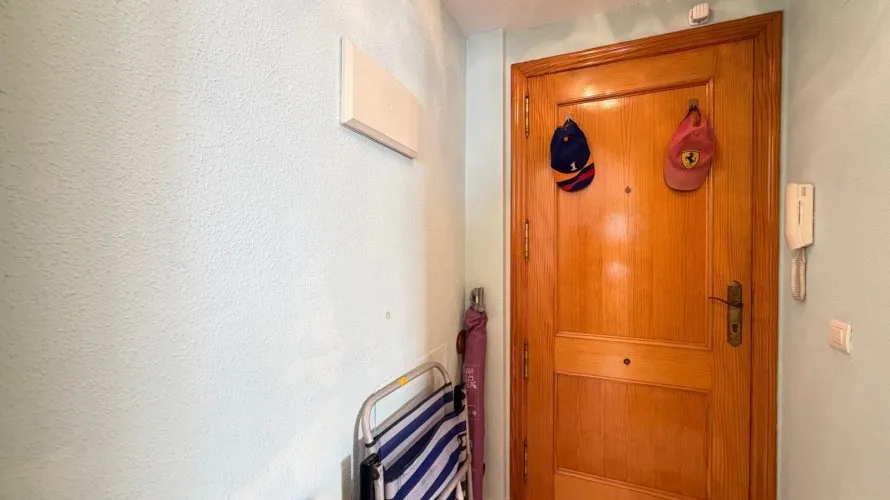 2 bedrooms apartment for sale, Torrevieja, Spain No. 1688 № 27