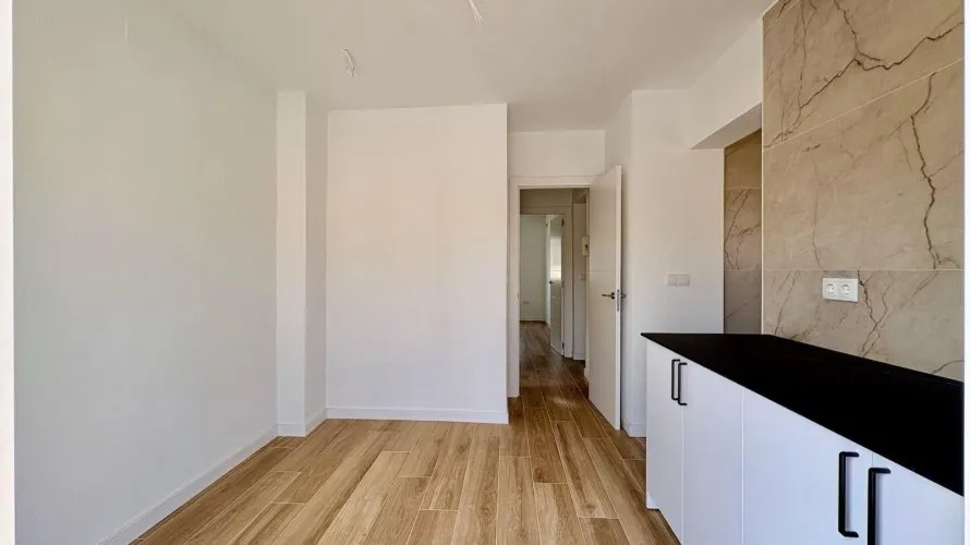 4 bedrooms house for sale, Torrevieja, Spain No. 1702 № 4