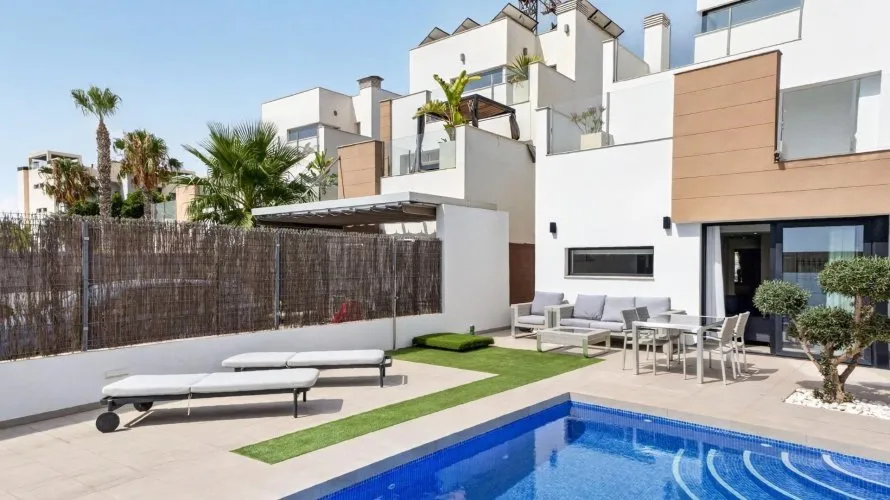 178m² villa for sale, Guardamar del Segura, Spain No. 1722