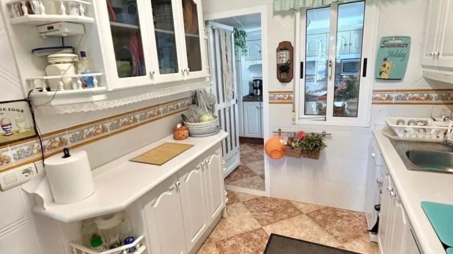 2 bedrooms villa for sale, Torrevieja, Spain No. 1725 № 6