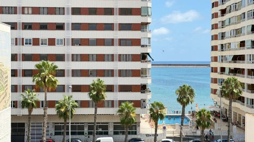 2 bedrooms apartment for sale, Torrevieja, Spain No. 1688 № 12