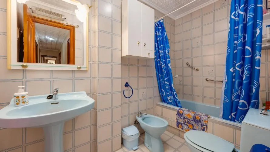 100m² apartment for sale, Torrevieja, Spain No. 1683 № 22