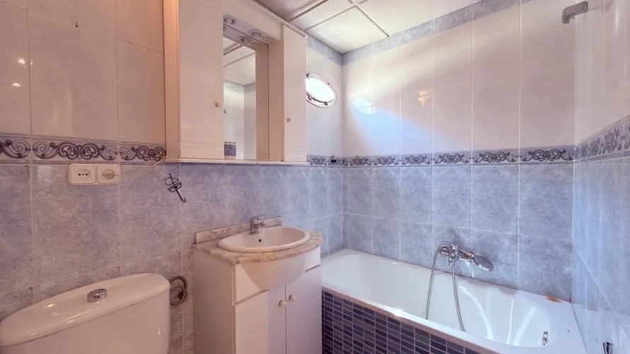 2 bedrooms apartment for sale, Alicante, Spain No. 1711 № 11