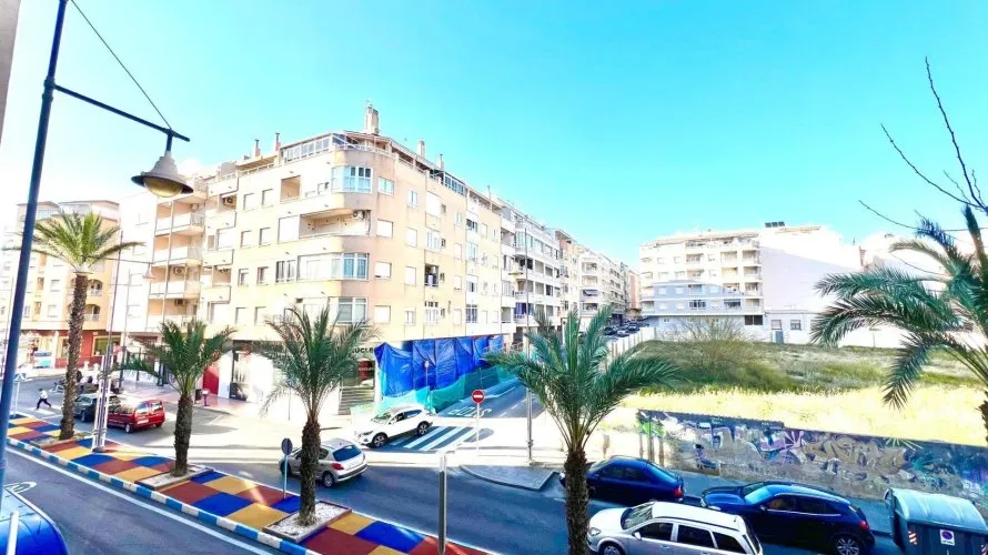 33m² apartment for sale, Torrevieja, Spain No. 1684 № 4