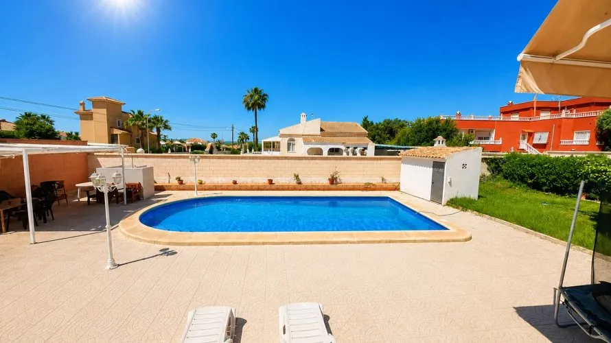 200m² villa for sale, Torrevieja, Spain No. 1682 № 10