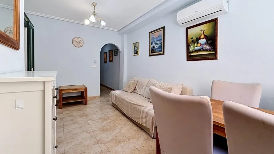 1 bedroom apartment for sale, Torrevieja, Spain No. 1715 № 2