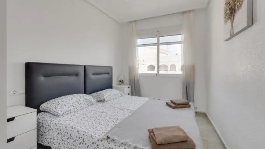 2 bedrooms apartment for sale, Torrevieja, Spain No. 1689 № 6