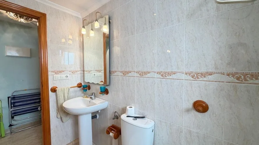2 bedrooms apartment for sale, Torrevieja, Spain No. 1688 № 23