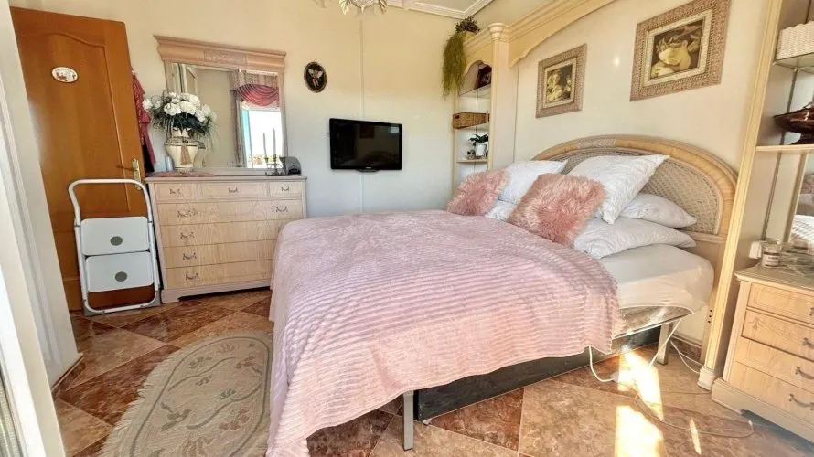 2 bedrooms villa for sale, Torrevieja, Spain No. 1725 № 14