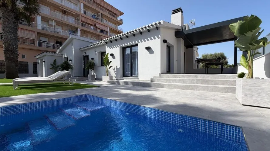 4 bedrooms villa for sale, Torrevieja, Spain No. 1713 № 7