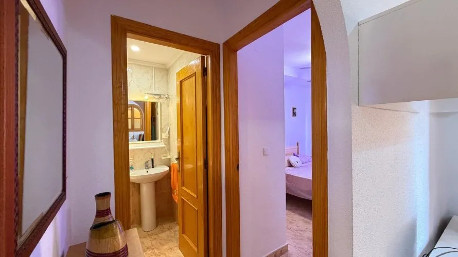 2 bedrooms apartment for sale, Torrevieja, Spain No. 1700 № 15