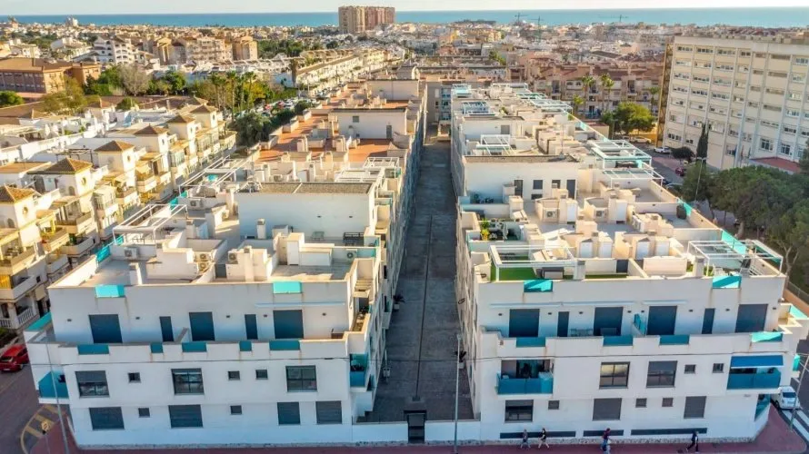 1 bedroom apartment for sale, Torrevieja, Spain No. 1719 № 24