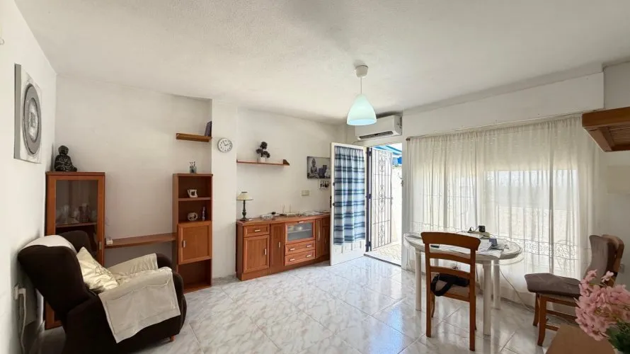 2 bedrooms house for sale, Torrevieja, Spain No. 1674 № 21