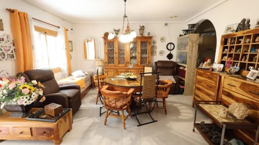2 bedrooms bungalow for sale, Torrevieja, Spain No. 1696 № 8