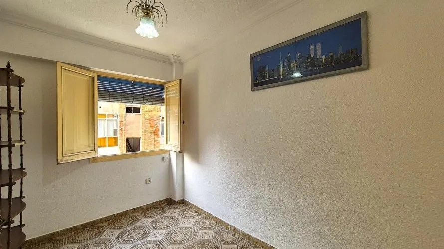 1 bedroom apartment for sale, Alicante, Spain No. 1709 № 8