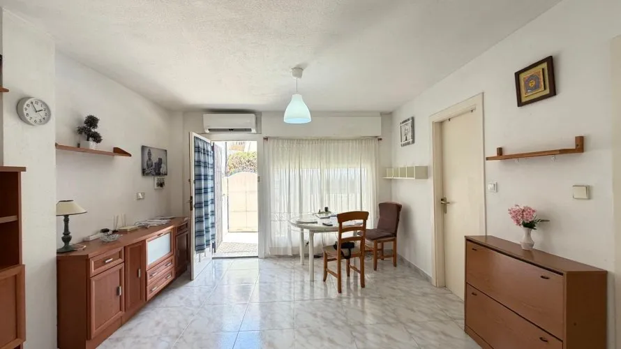 2 bedrooms house for sale, Torrevieja, Spain No. 1674 № 24