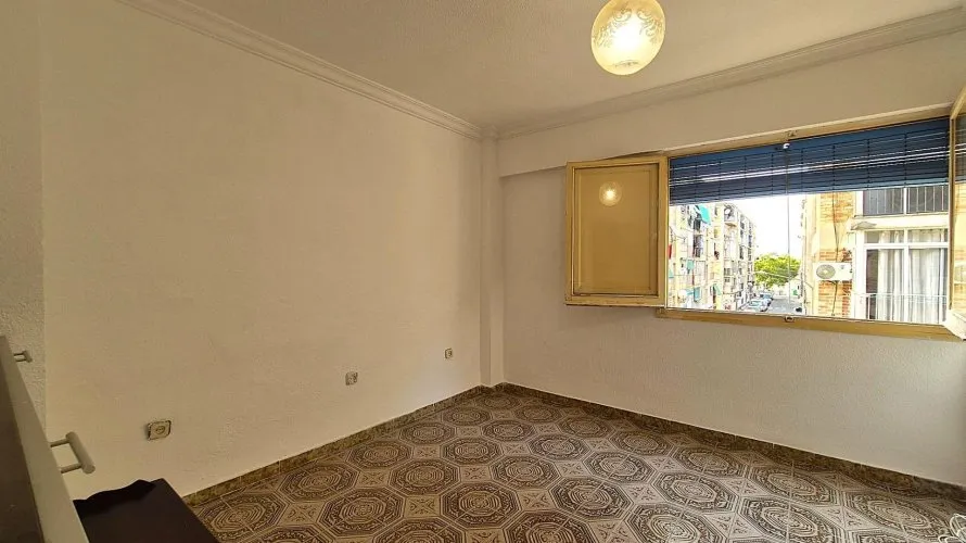 1 bedroom apartment for sale, Alicante, Spain No. 1709 № 5