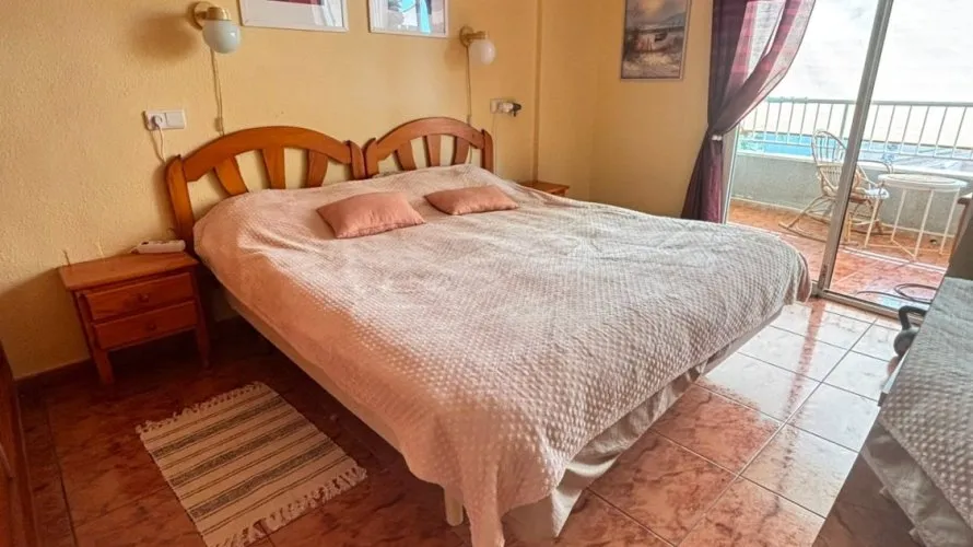 2 bedrooms apartment for sale, Torrevieja, Spain No. 1654 № 4
