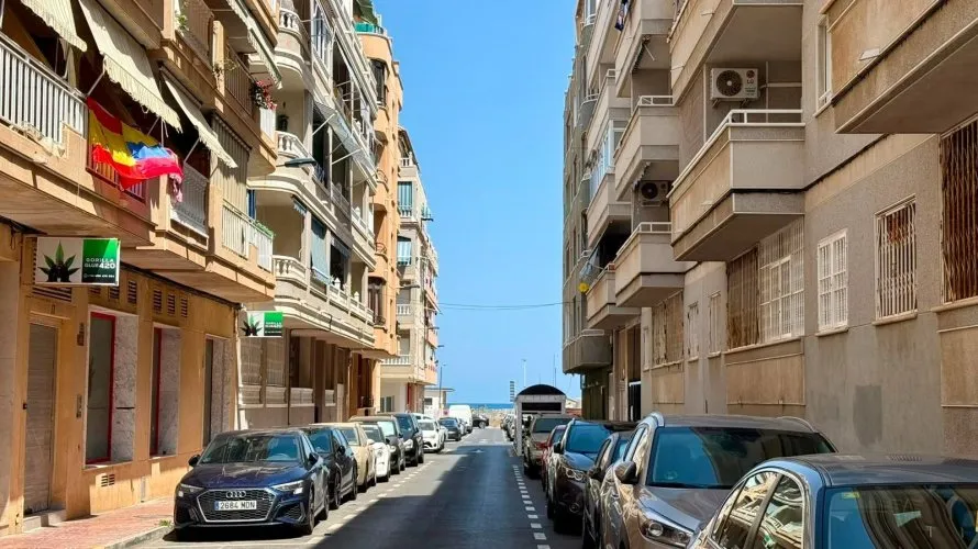 2 bedrooms apartment for sale, Torrevieja, Spain No. 1655 № 26