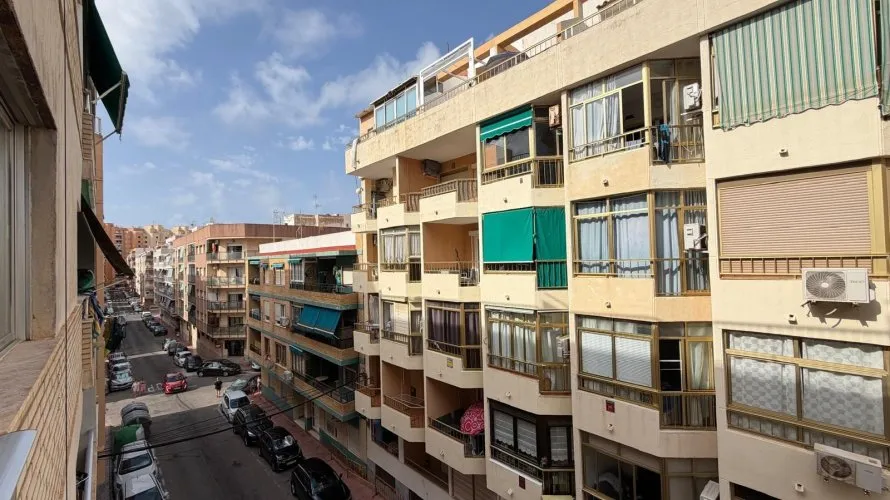 2 bedrooms apartment for sale, Torrevieja, Spain No. 1701 № 7