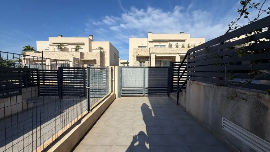 3 bedrooms house for sale, Torrevieja, Spain No. 1886 № 23