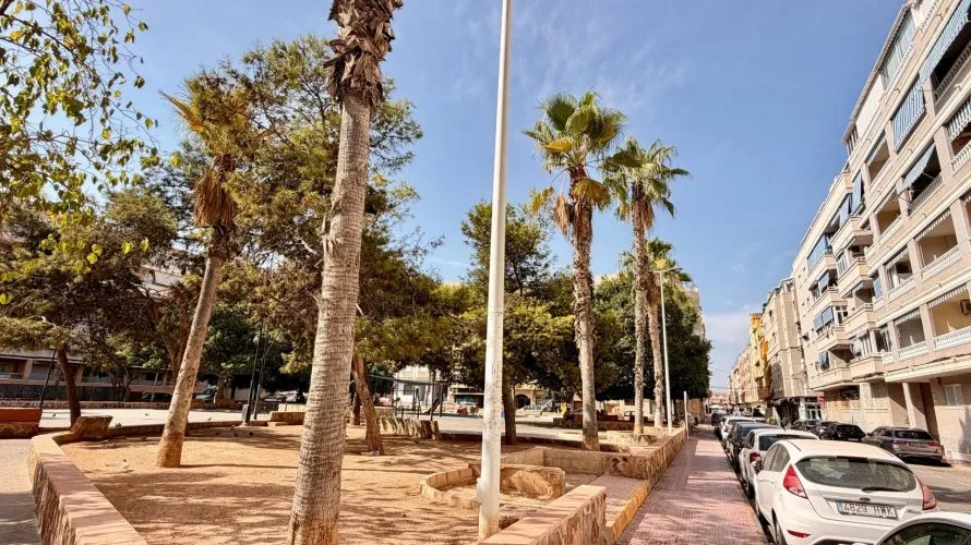 3 bedrooms apartment for sale, Torrevieja, Spain No. 1834 № 6