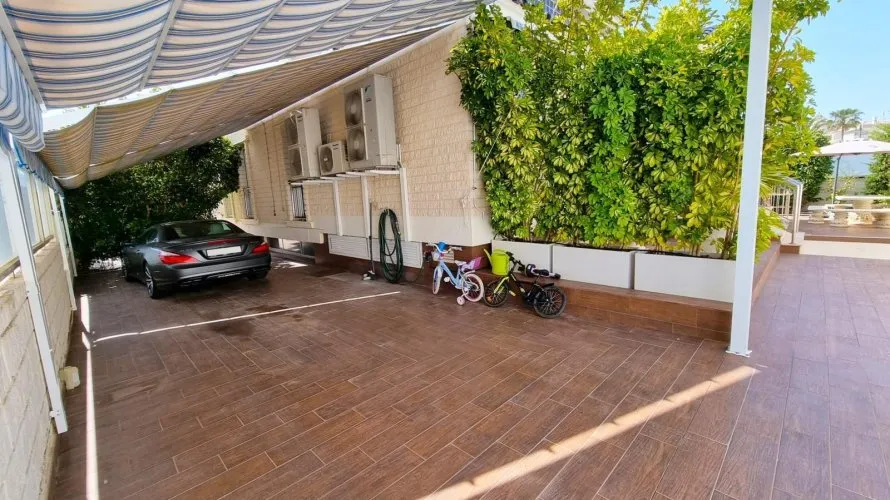 670m² apartment for sale, Torrevieja, Spain No. 1775 № 1