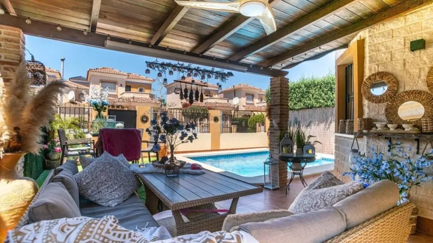 3 bedrooms villa for sale, Guardamar del Segura, Spain No. 1894