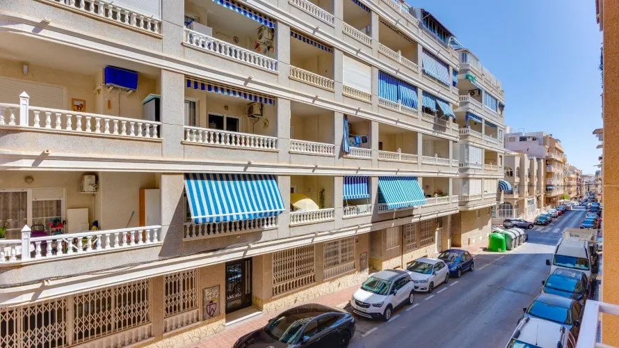 24m² apartment for sale, Torrevieja, Spain No. 1819 № 12