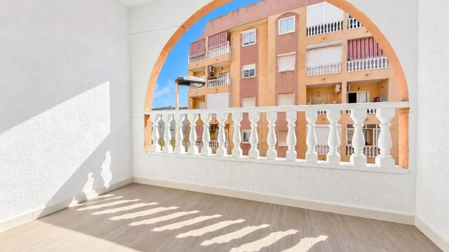 2 bedrooms apartment for sale, Torrevieja, Spain No. 1928 № 7