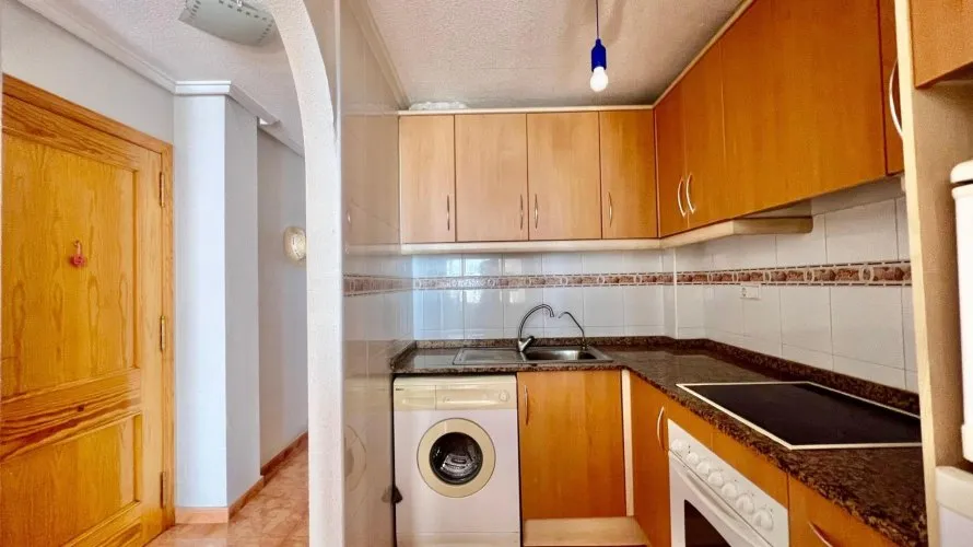 1 bedroom apartment for sale, Torrevieja, Spain No. 1853 № 14