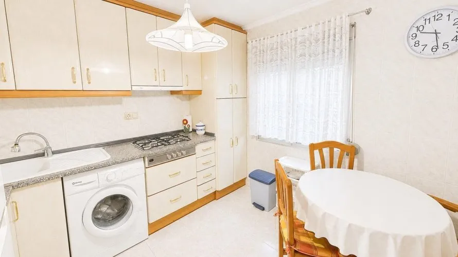 3 bedrooms bungalow for sale, Torrevieja, Spain No. 1836 № 2