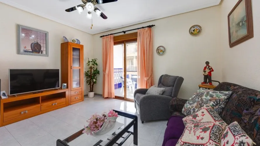 65m² apartment for sale, Torrevieja, Spain No. 1916 № 21