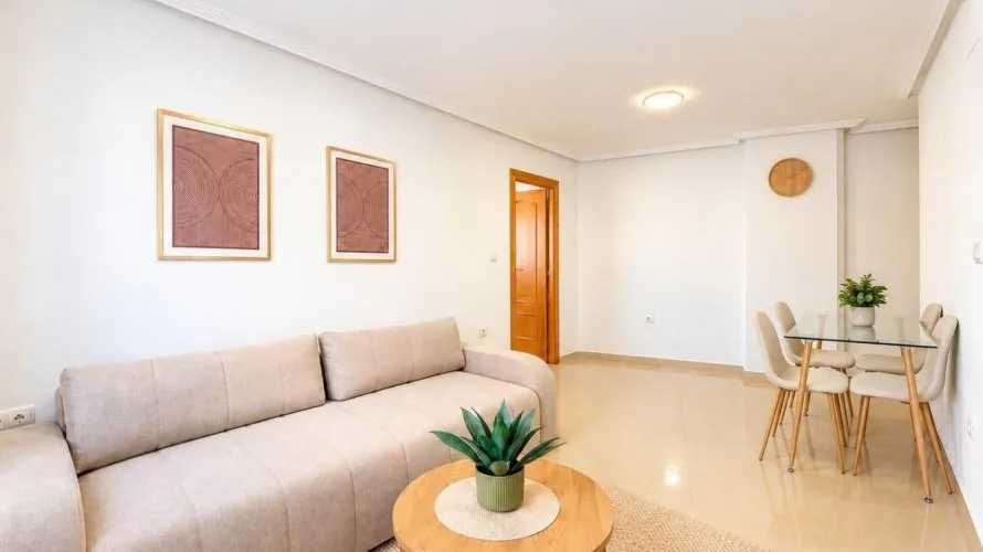 1 bedroom apartment for sale, Torrevieja, Spain No. 1909 № 7