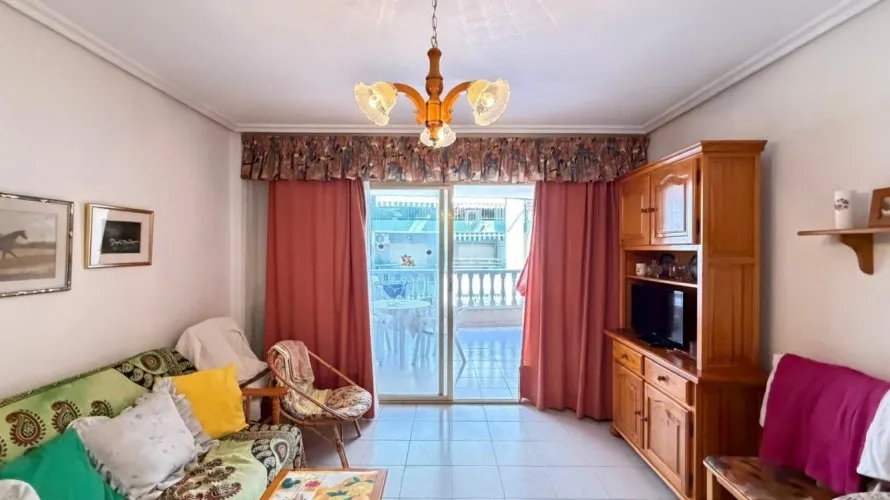 1 bedroom apartment for sale, Torrevieja, Spain No. 1901 № 11
