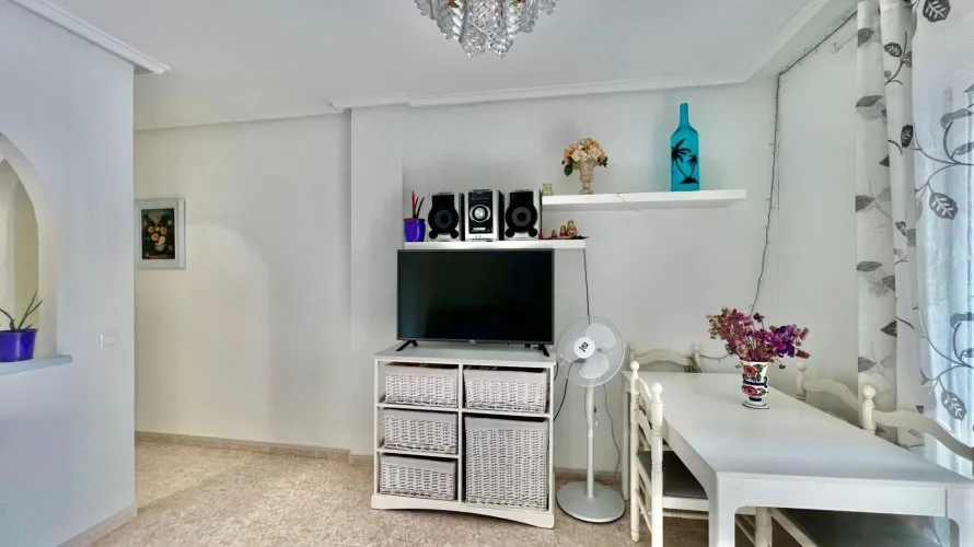 1 bedroom apartment for sale, Torrevieja, Spain No. 1871 № 10