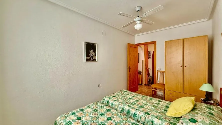2 bedrooms apartment for sale, Torrevieja, Spain No. 1754 № 16