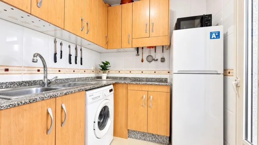 1 bedroom apartment for sale, Torrevieja, Spain No. 1909 № 11