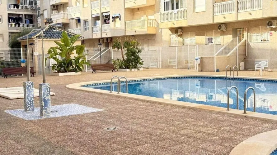 1 bedroom apartment for sale, Torrevieja, Spain No. 1799 № 16