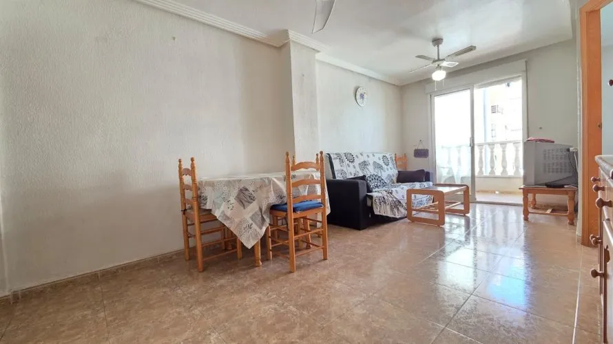 2 bedrooms apartment for sale, Torrevieja, Spain No. 1811 № 13