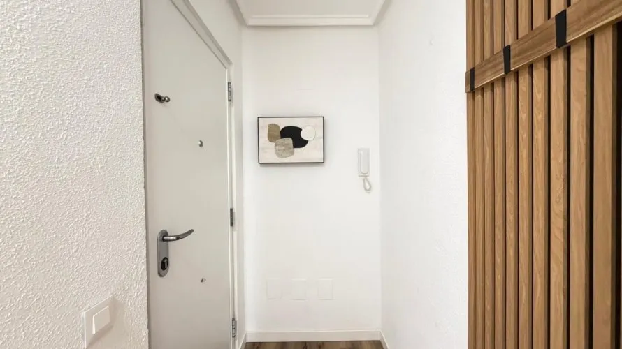3 bedrooms apartment for sale, Torrevieja, Spain No. 1929 № 28