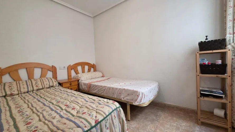 2 bedrooms apartment for sale, Torrevieja, Spain No. 1811 № 2