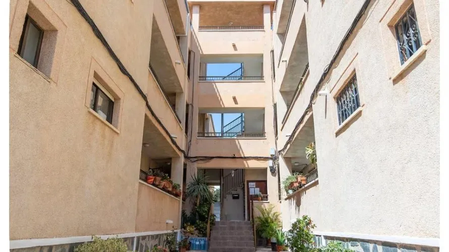 25m² apartment for sale, Torrevieja, Spain No. 1760 № 11