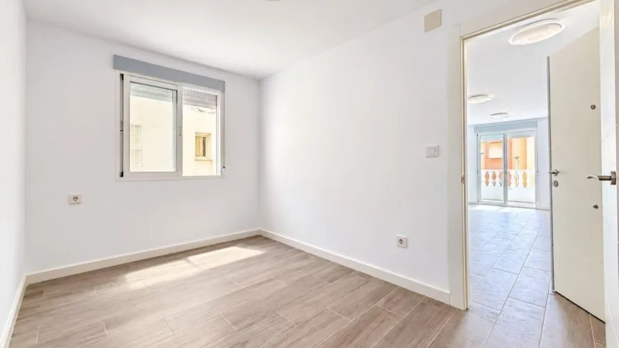 2 bedrooms apartment for sale, Torrevieja, Spain No. 1928 № 6