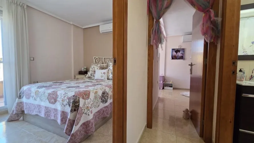 3 bedrooms house for sale, Torrevieja, Spain No. 1750 № 13