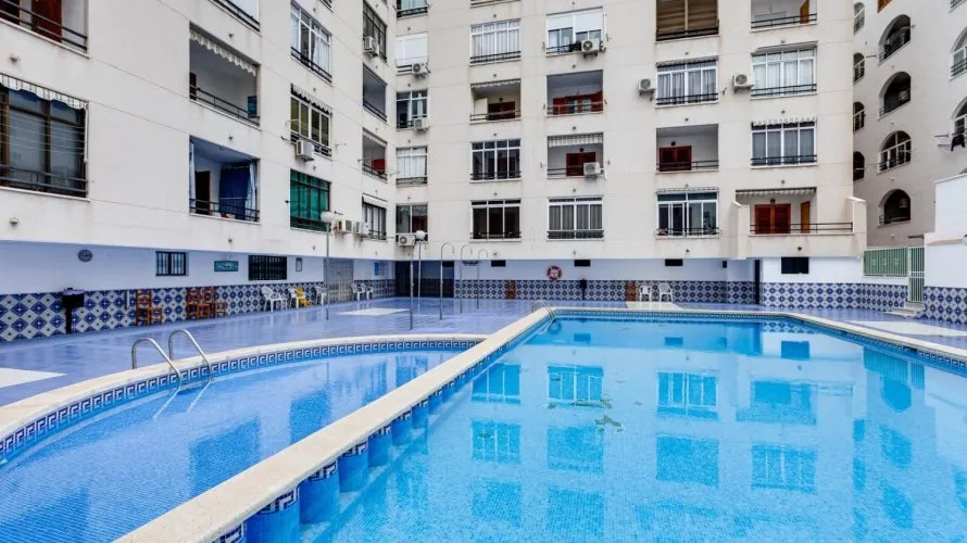 65m² apartment for sale, Torrevieja, Spain No. 1916 № 2