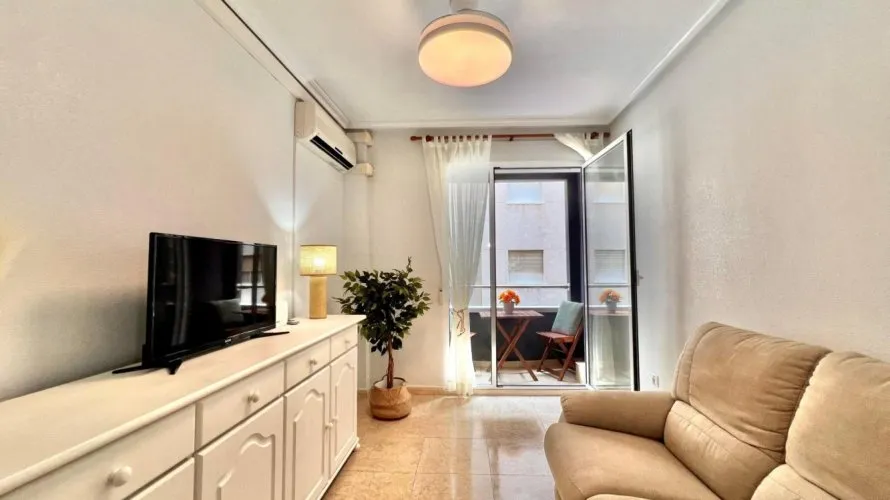 2 bedrooms apartment for sale, Torrevieja, Spain No. 1965 № 17