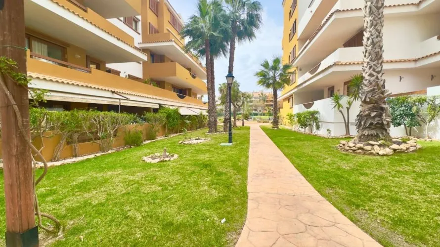 84m² apartment for sale, Torrevieja, Spain No. 1953 № 2