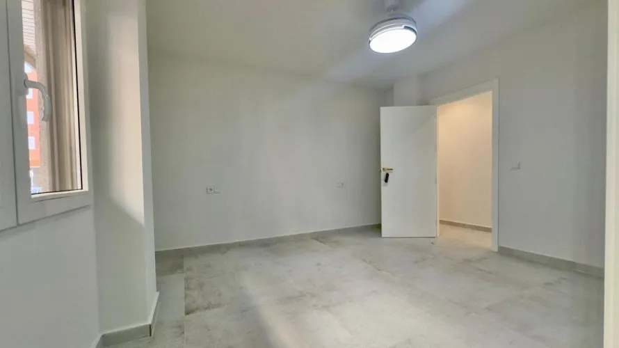 150m² apartment for sale, Torrevieja, Spain No. 1955 № 11