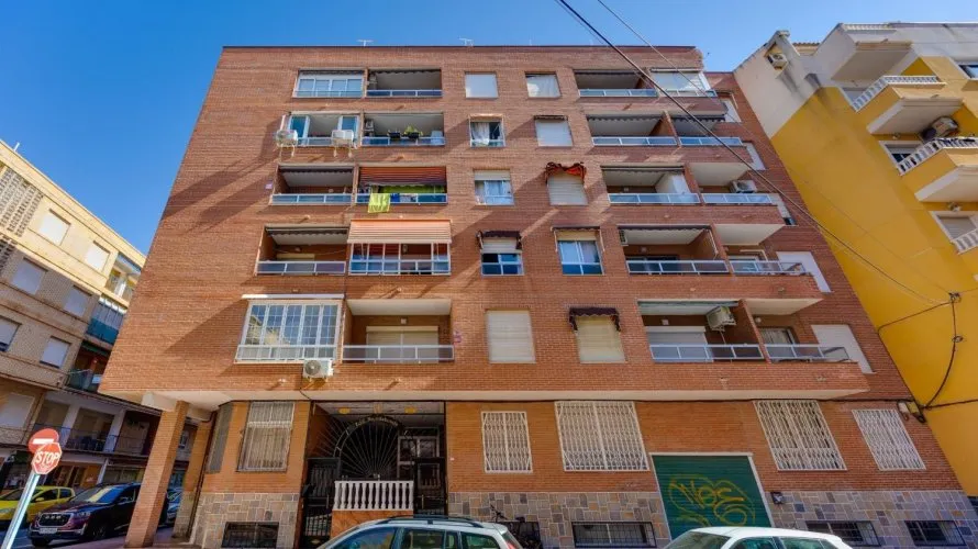 70m² apartment for sale, Torrevieja, Spain No. 1940 № 6